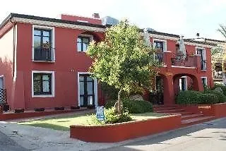 Hotel Nicoletta サンタ・マリア・ナヴァーリス 3*,  イタリア
